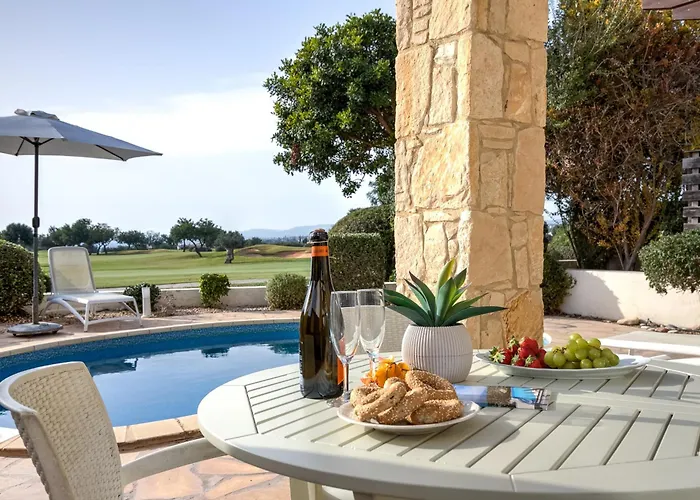 2 Bedroom Kornos With Private Pool And Golf Views, Aphrodite Hills Vila *