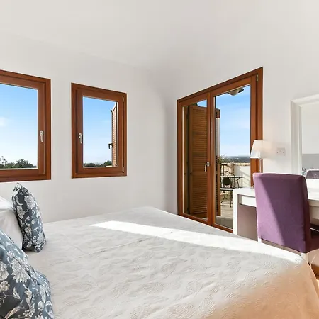 2 Bedroom Kornos With Private Pool And Golf Views, Aphrodite Hills *