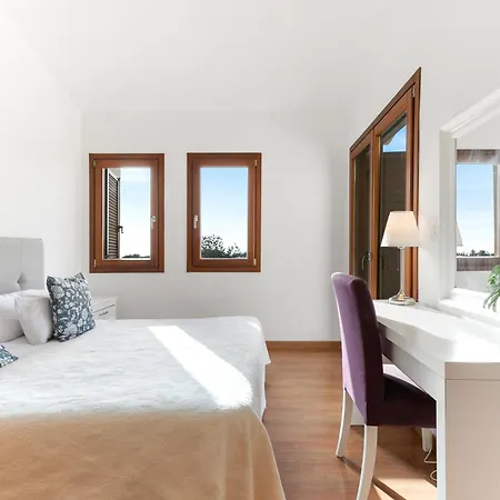 2 Bedroom Kornos With Private Pool And Golf Views, Aphrodite Hills