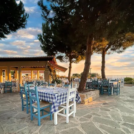 2 Bedroom Kornos With Private Pool And Golf Views, Aphrodite Hills Kouklia