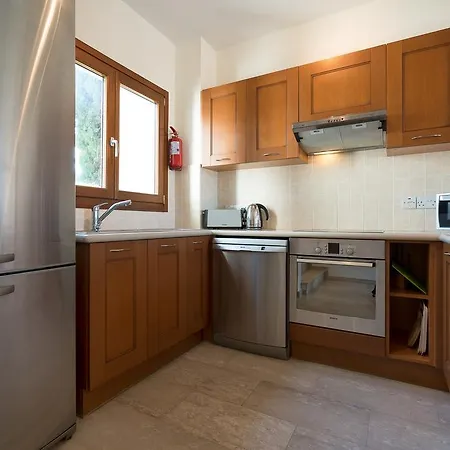 Villa 2 Bedroom Kornos With Private Pool And Golf Views, Aphrodite Hills Kouklia