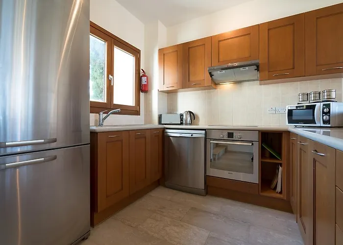 Villa 2 Bedroom Kornos With Private Pool And Golf Views, Aphrodite Hills Kouklia