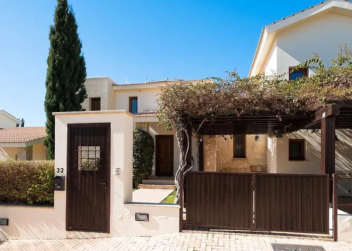 2 Bedroom Kornos With Private Pool And Golf Views, Aphrodite Hills Villa